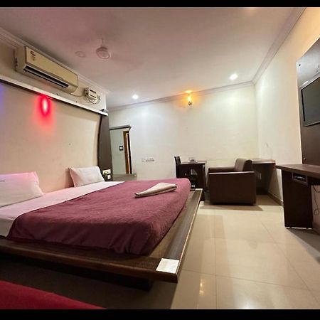 Siddi Vinayaka Hotel Haïdarabad Extérieur photo